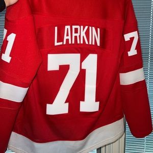 Women’s Detroit Red Wings Jersey